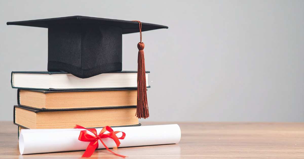 Comprar Diploma Original: Como Escolher um Site de Educação Confiável e Seguro