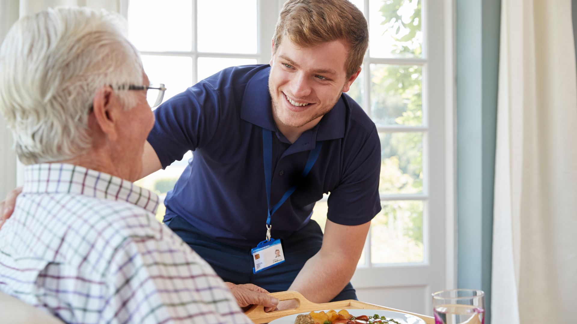 Home Care Substitui a Internação? Entenda os Critérios Médicos e Legais